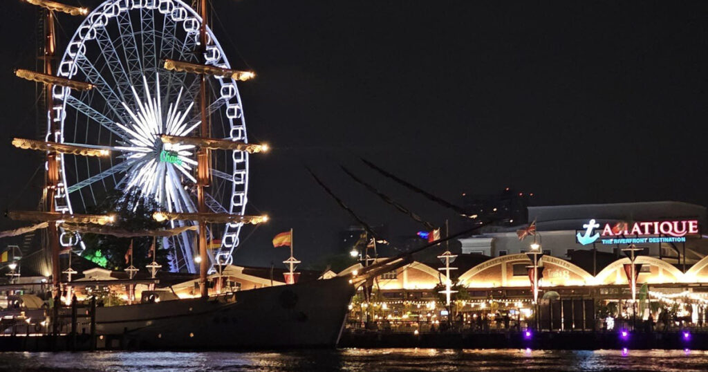 Asiatique The Riverfron (เอเชียทีค เดอะ ริเวอร์ ฟรอนต์) 